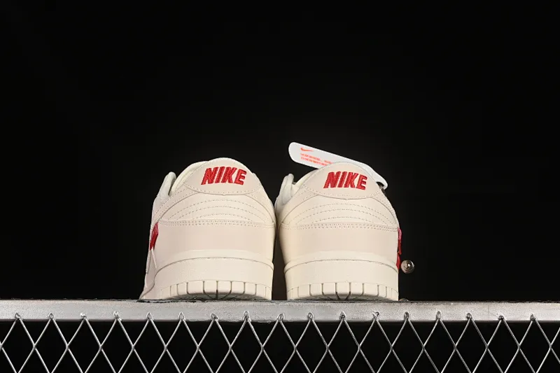 All Categories Nk SB Dunk Series Nk SB Dunk Low Low-top sneakers Supreme x Nk Dunk Low joint model-beige SB low-top casual sneakers FC1688-146
